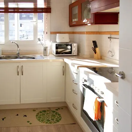 Bonito Y Luminoso En Rosalia De Castro Апартаменты Сантьяго-де-Компостела