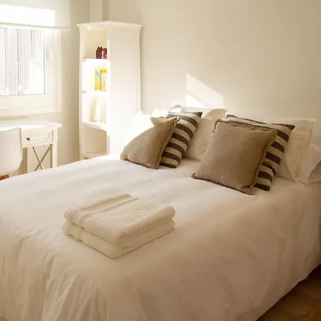 Апартаменты Bonito Y Luminoso En Rosalia De Castro