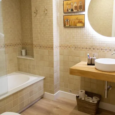 Bonito Y Luminoso En Rosalia De Castro *